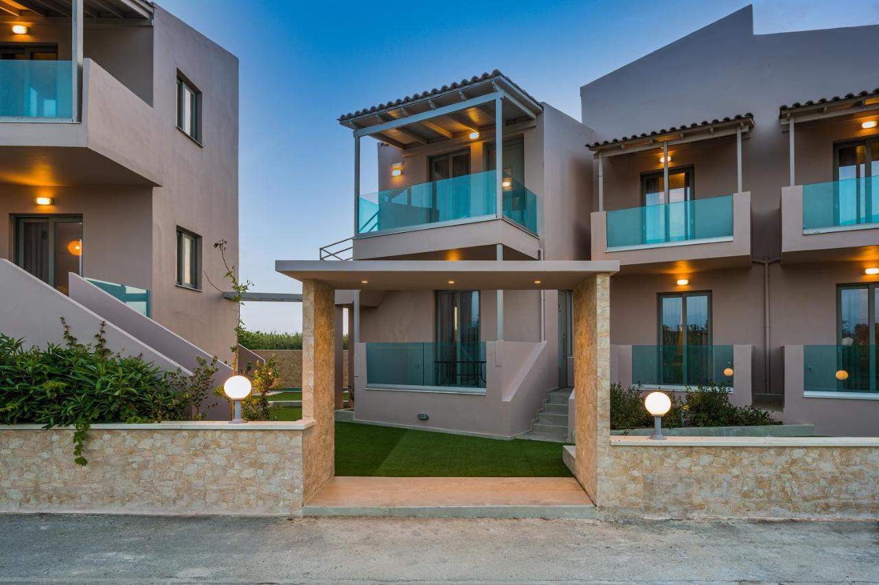 Aegean Breeze Luxury Apartments Next To The Sea มาเลเม ภายนอก รูปภาพ